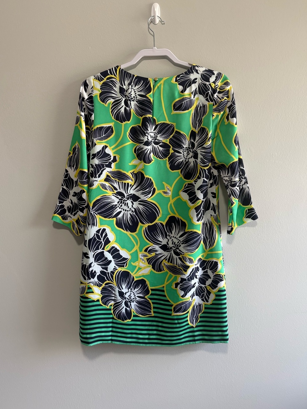 NWT Crown & Ivy Green Floral Shift Dress Size 4 Lined 3/4 Sleeve Preppy Resort - Picture 8 of 10